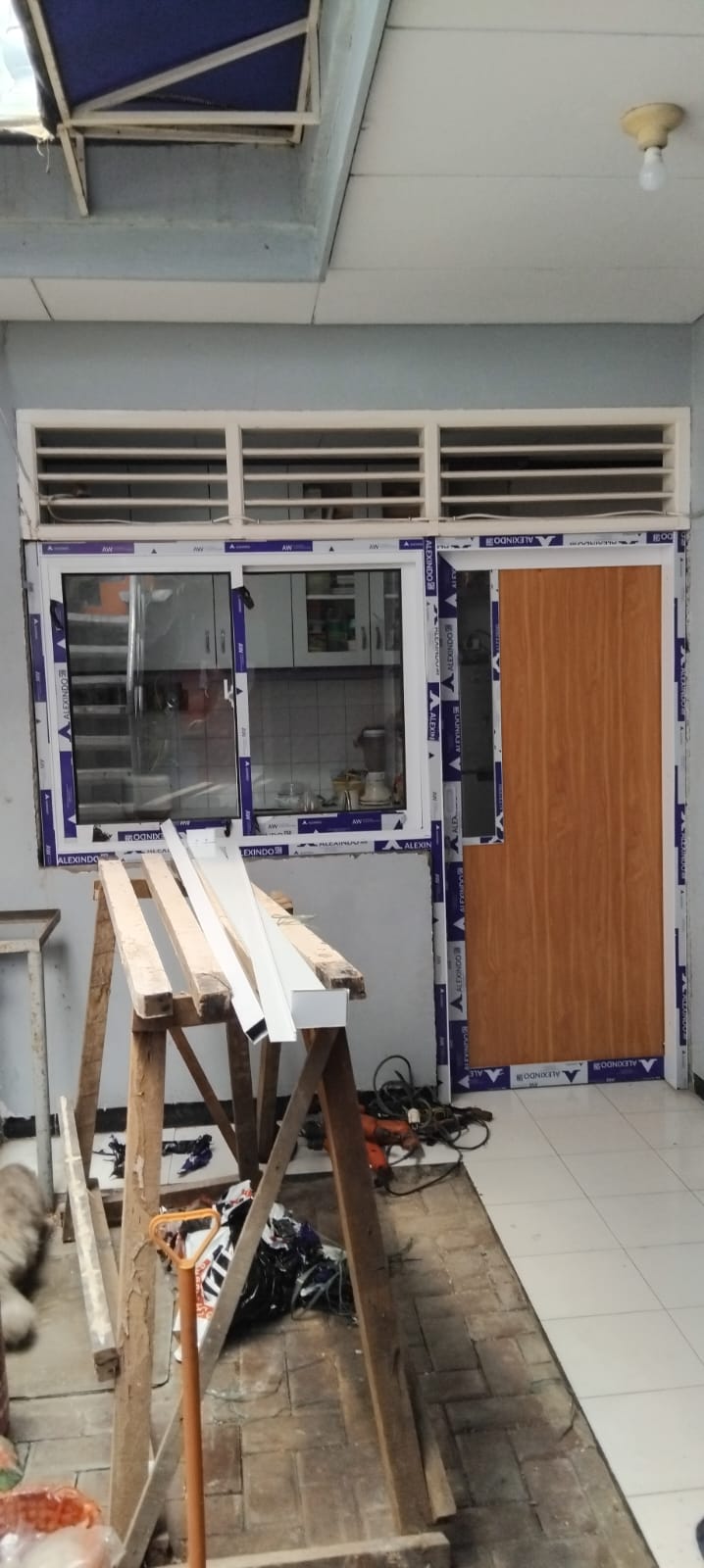 Pintu & Kaca Alumunium